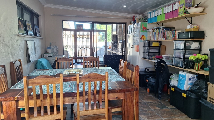 4 Bedroom Property for Sale in Denneoord Western Cape